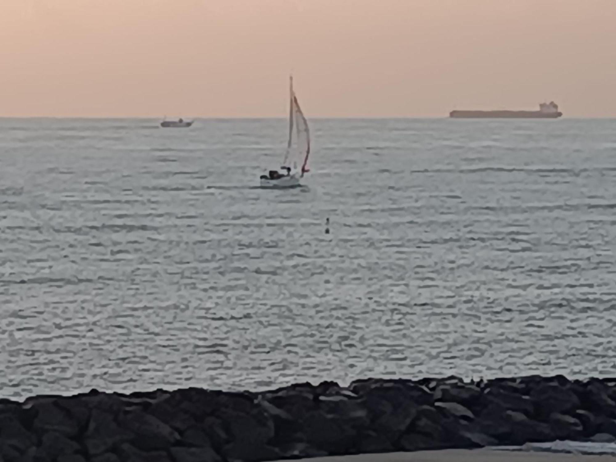 Armareaoverseassuites 1 Fiumicino Bagian luar foto